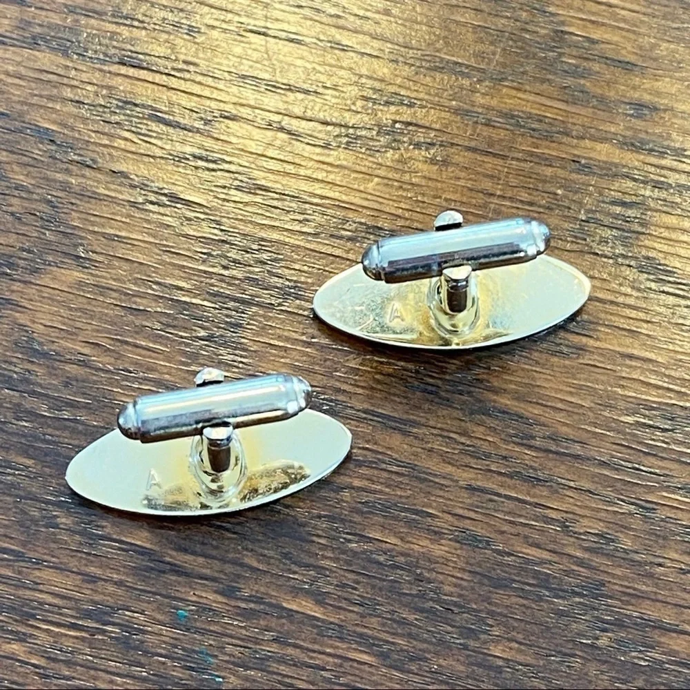 Vintage Anson Gold Tone Classic Oval Cufflinks